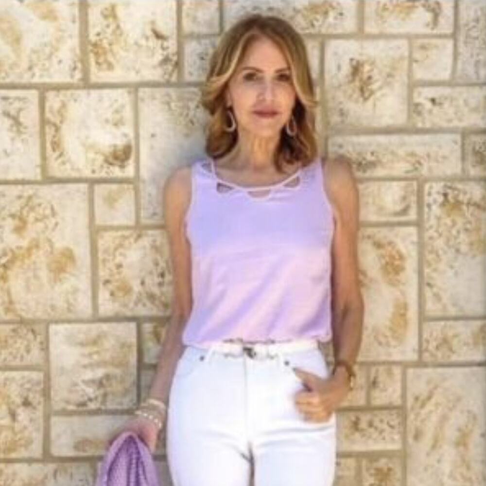 Cabi Size M Scallop Cutout Sleeveless Top 5909 Tank Lavender - Picture 2 of 11
